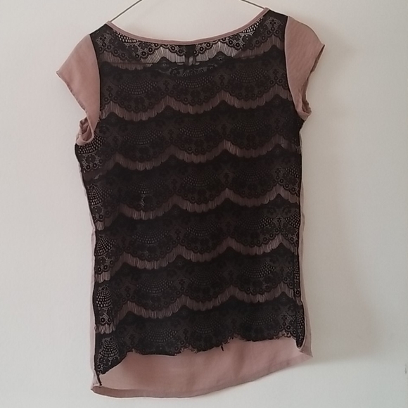 Pink laced back top. - Picture 2 of 3